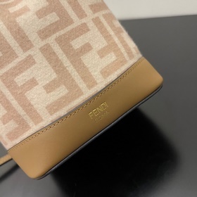 Новая сумка FENDI mon tresor bag из фланели Классическая сумка-ве