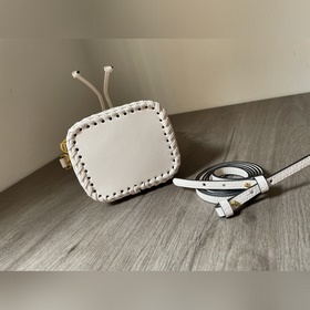 FENDI Mon Tresor маленькая сумка-бакет С вышитым рельефным узоро