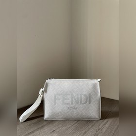 FENDI Маленький монстр 533 Итальянская кожа с металлическими глаз