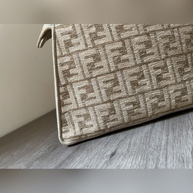 FENDI, сумка Peekaboo Small По бокам украшен классическим поворот