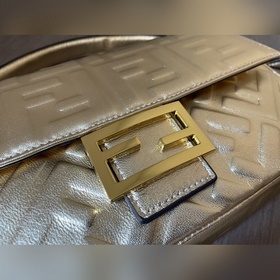 FENDI Кожа ягненка высшего качества. Новая ограниченная серия Ba