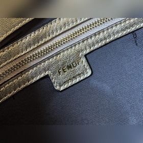 FENDI Кожа ягненка высшего качества. Новая ограниченная серия Ba