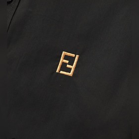 Fendi： лучшие товары и популярные модели