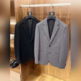FENDI – это ультрамягкий и удобный костюм из смешанной шерсти с н