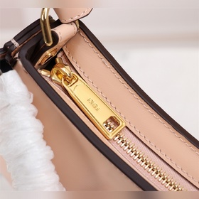 FENDI O鈥楲ock подмышечная сумка Новый стиль в сочетании золотого и