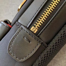 Одноплечевая сумка FENDI Средняя перегородка, карман на молнии сп