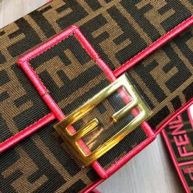 FENDI Средний размер 26 см Новая модель сумки Baguette из импорт