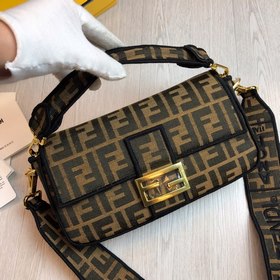 FENDI Средний размер 26 см Новая модель сумки Baguette из импортн