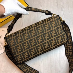 FENDI Большая сумка 33 см Новая сумка Baguette из импортного дени