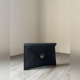 FENDI Новая сумка Изготовлена из импортной телячьей кожи, с изыс