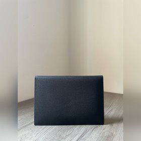 FENDI Новая сумка Изготовлена из импортной телячьей кожи, с изыс