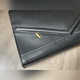 FENDI Увеличенная версия сумочки Little Monster 533 Итальянская 