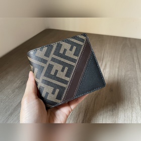 FENDI Классический кошелек с маленьким монстром Оригинальная кожа