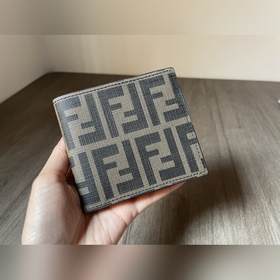 FENDI Классический кошелек с маленьким монстром Оригинальная кожа