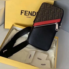 Одноплечевая сумка FENDI Средняя перегородка, передний карман на
