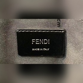 Одноплечевая сумка FENDI Средняя перегородка, передний карман на 