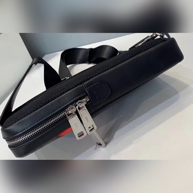 Одноплечевая сумка FENDI Средняя перегородка, передний карман на 