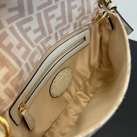 FENDI Осенняя и зимняя коллекция фланелевых изделий Baguette Bagu