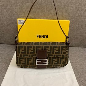 FENDI Старая сумка FF из парусины в стиле ретро Ретро-стиль. В э