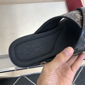 Ferragamo Лучшие изделия ручной работы Мужские кожаные тапочки Ра