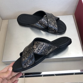 Ferragamo Лучшие изделия ручной работы Мужские кожаные тапочки Ра