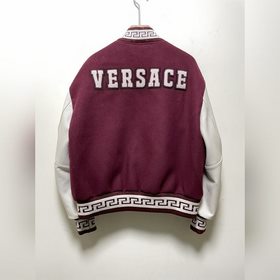 VERSACE Ретро-бейсболка. Ткань подкладки： Когда речь заходит о V