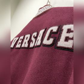 VERSACE Ретро-бейсболка. Ткань подкладки： Когда речь заходит о V