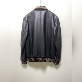 VERSACE &nbsp; Испанская овчина &nbsp; Повседневный крой 
