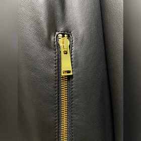 VERSACE &nbsp; Испанская овчина &nbsp; Повседневный крой 
