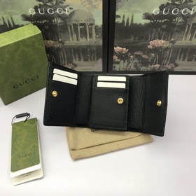 Артикул： 546584 Черный, полностью из кожи. Новая модель кошелька
