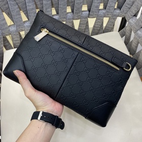 GUCCI (Гуччи) сумочка с отделением для купюр, вместительная, нова