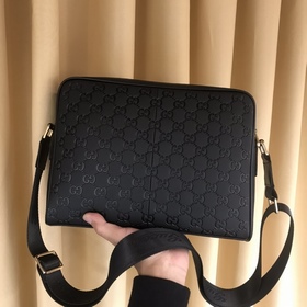 GUCCI сумка через плечо, импорт из Италии, кожа высшего качества,