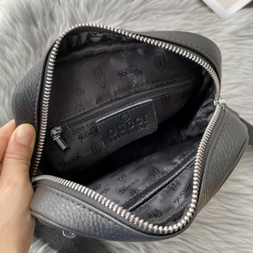 Сумка GUCCI через плечо с классической крупной сеткой и мужскими 