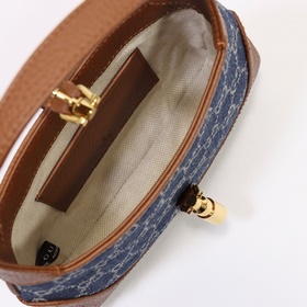 GUCCI Модель： 637092 Коричневая кожа Размеры： ширина 19 x высота 