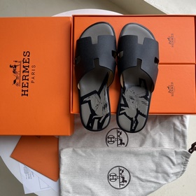 Мужские тапочки HERMES, классическая модель, которой не могут уст