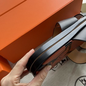 Мужские тапочки HERMES, классическая модель, которой не могут уст