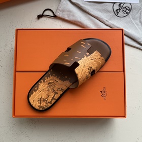 Мужские тапочки HERMES, классическая модель, которой не могут уст