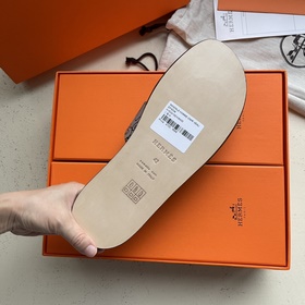 Мужские тапочки HERMES, классическая модель, которой не могут уст