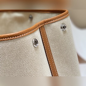 Ткань с кожаной отделкой  Практичная сумка Hermès Очень выгодная