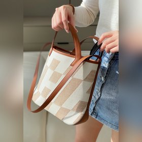 Сумка Hermès Tote — элегантная интеллектуальная, она остается акт