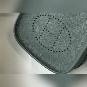 Сумка Hermès - Абрикосовый зеленый. - Ремешок в тон сумки Togo из