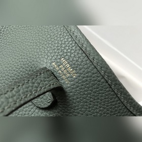 Сумка Hermès - Абрикосовый зеленый. - Ремешок в тон сумки Togo из