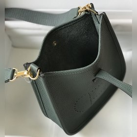 Сумка Hermès - Абрикосовый зеленый. - Ремешок в тон сумки Togo из