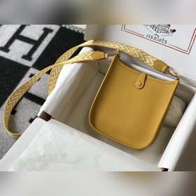 Сумка Hermès через плечо, янтарно-желтого цвета Цветные плечевые 