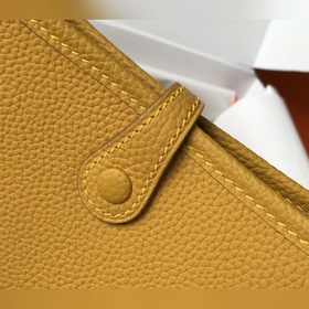 Сумка Hermès через плечо, янтарно-желтого цвета Цветные плечевые 