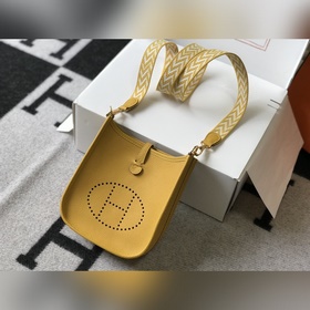 Сумка Hermès через плечо, янтарно-желтого цвета Цветные плечевые 