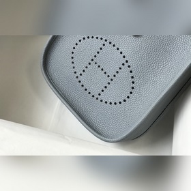 Сумка Hermès через плечо, льняной синий Цветные плечевые ремни, к