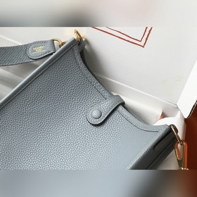 Сумка Hermès через плечо, льняной синий Цветные плечевые ремни, к