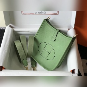 Сумка Hermès через плечо — зеленый цвет авокадо Цветные плечевые