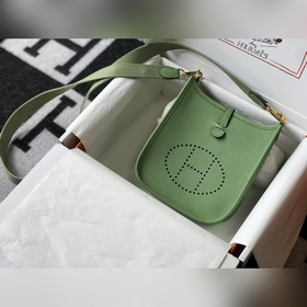 Сумка Hermès через плечо — зеленый цвет авокадо Цветные плечевые 